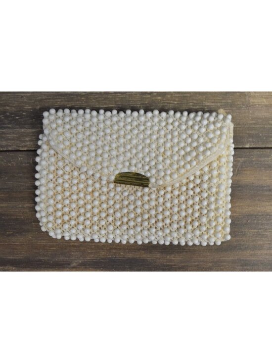 Handbags - Vintage Coin Purse Snap Closure Cream Beaded Party Holder